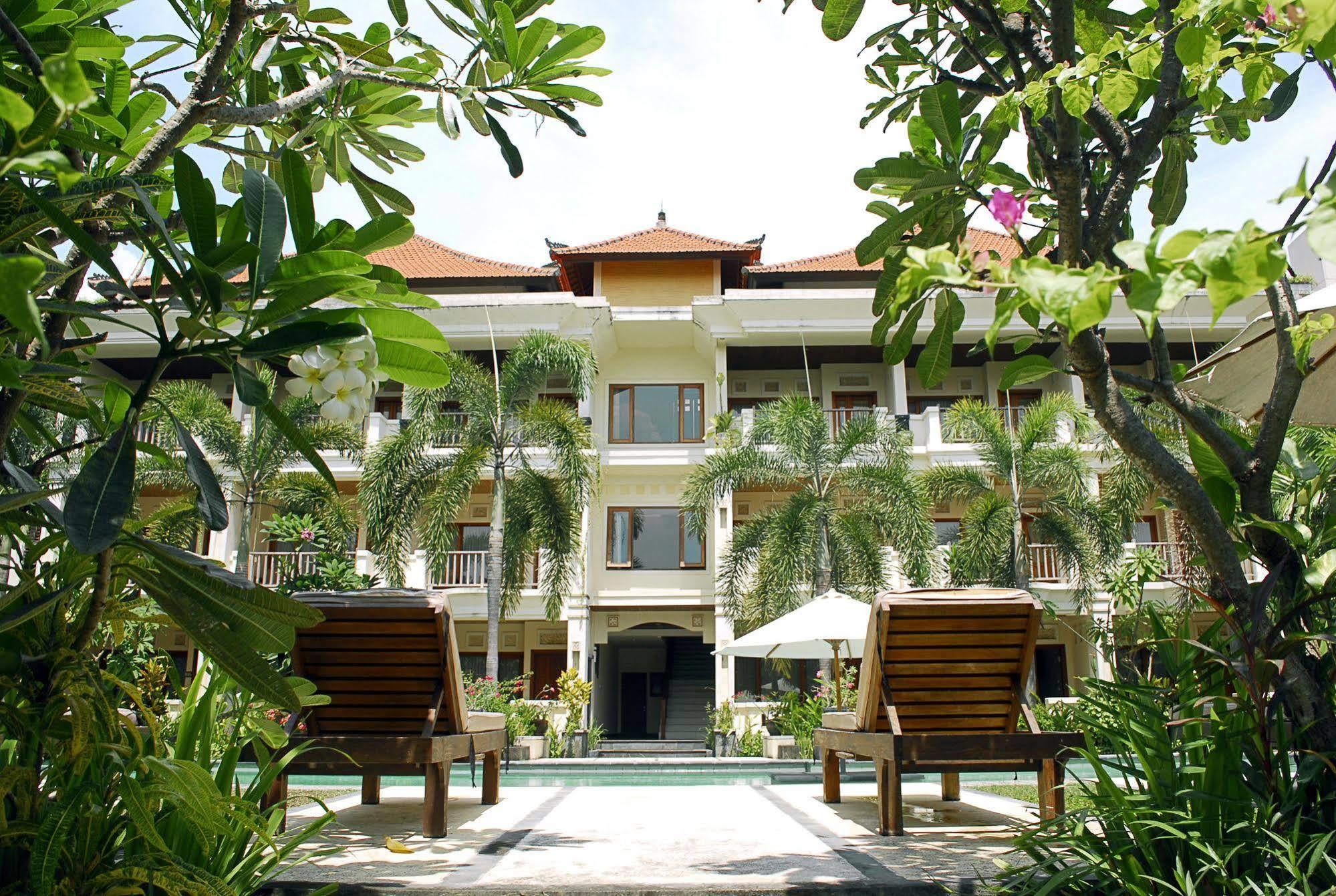 Kusuma Resort Seminyak Zewnętrze zdjęcie